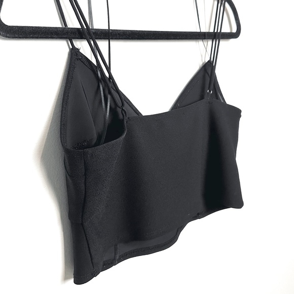 Abercrombie Black Cropped V-Neck Sleeveless Top - Picture 5 of 6